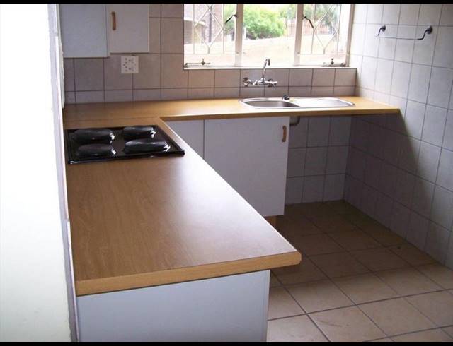 2 BEDROOM APARTMENT FOR SALE IN CROYDON